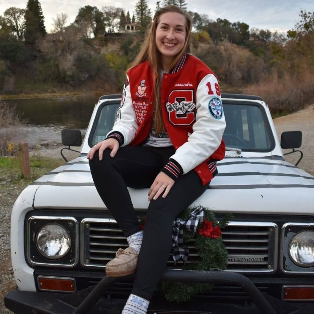 Meet your Posher, Cassandra